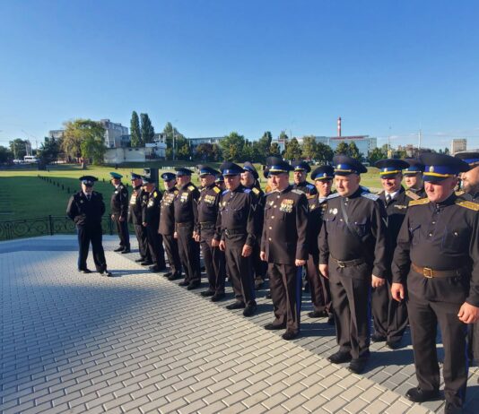 КАЗАКИ-ЧЕРНОМОРЦЫ НА ПРАЗДНИКЕ В БЕНДЕРАХ