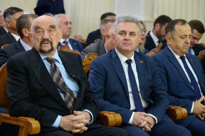 Смирнов 85 лет